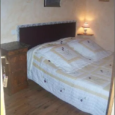 De La Pagnoune * Loubaresse (Cantal)